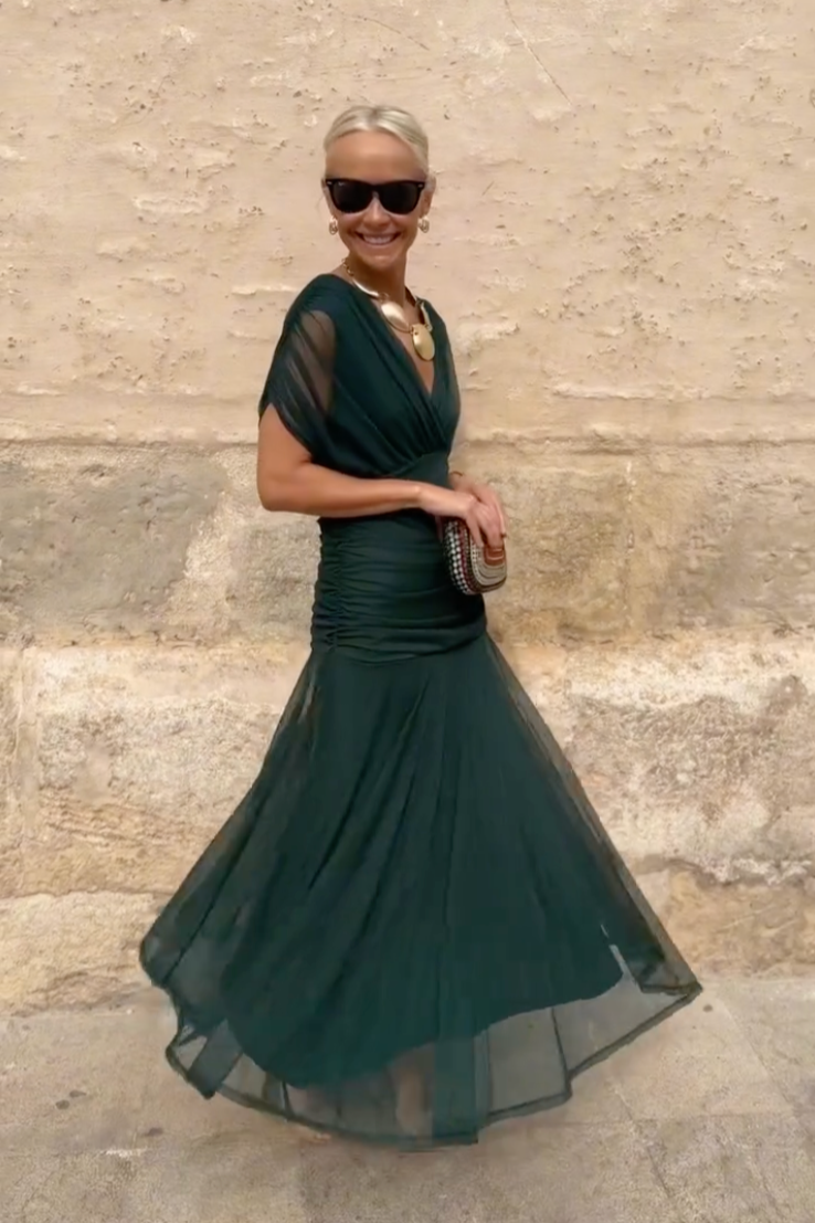 Regina | Graceful Flowing Maxi Dress