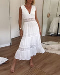 Aurelie | Elegant Lace Dress with V-Neck