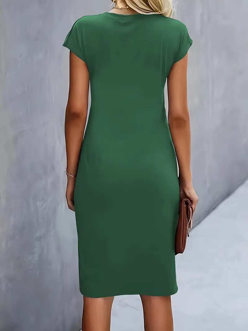 Adelina – Flattering Round Neck Dress