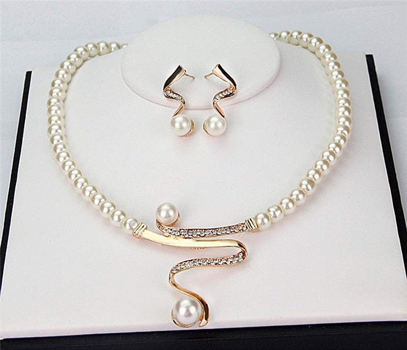 Dorothy | Pearl Crystal Jewelry Set